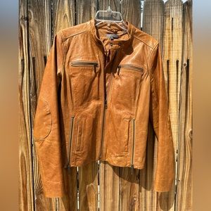 Vince leather jacket in beautiful cedarwood color size small